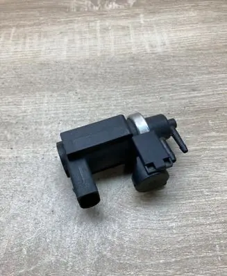 Audi A4 S4 B7 8E 8H Turbo solenoid valve 059906628A 72290315