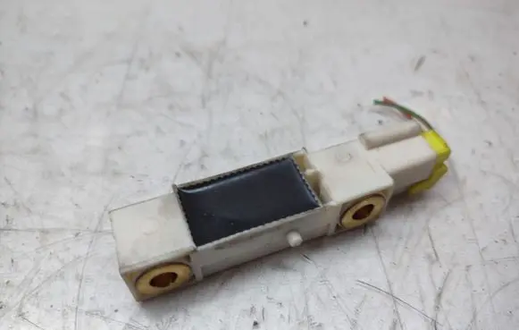 Volvo XC90 Airbag deployment crash/impact sensor 8651755