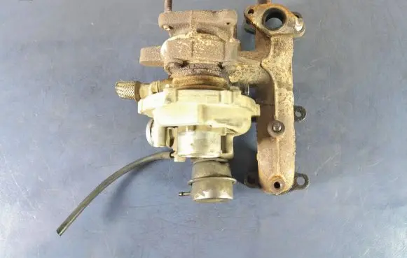 Volkswagen Polo Turbo system vacuum part 045253019l
