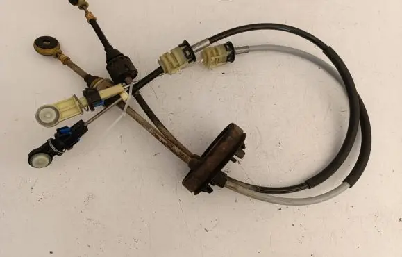 Gear shift cable linkage