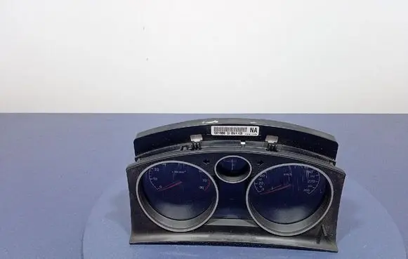 Speedometer (instrument cluster)