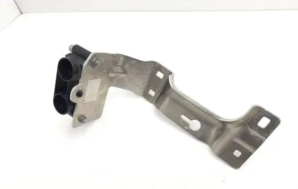 BMW 8 G14 Front bumper mounting bracket 7478183
