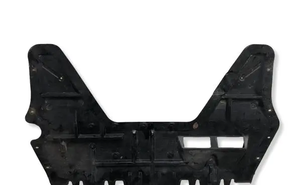 Volkswagen PASSAT B6 Engine splash shield/under tray 3C0825235BILI 3C0825235