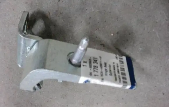 Ford Mondeo MK IV Rear door lower hinge 7S7AA26811AF 1778341 6826803