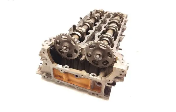 Mercedes-Benz E W212 Engine head R651016