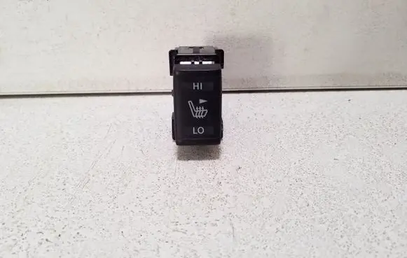 Nissan Navara D23 Seat heating switch 18808K7