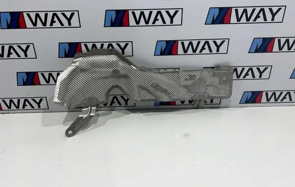 BMW 5 F10 F11 Heat shield in engine bay 7193523