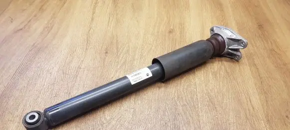 BMW 1 F40 Rear shock absorber/damper 6877077