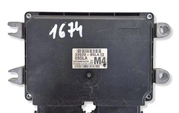 Opel Agila B Engine control unit/module ECU 3392085LA E6T90081H2ZE 085LA