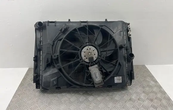 BMW 1 E81 E87 Radiator set 7563259 3213238