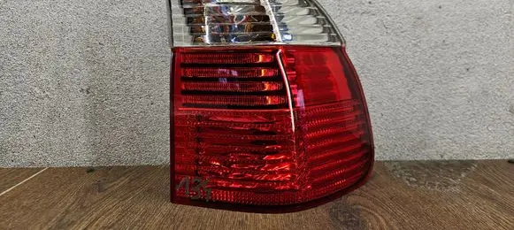 BMW 5 E39 Rear/tail lights 6902532 301306