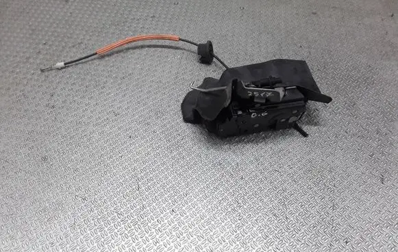Audi A4 S4 B6 8E 8H Rear door lock 8E0839350