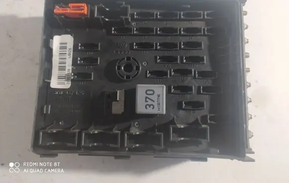 Volkswagen PASSAT B6 Fuse module 3C0937125