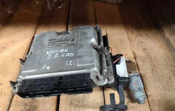 Chrysler Voyager Engine control unit/module P05094800AC 0281012999