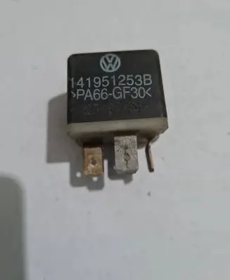 Audi A4 S4 B5 8D Other relay 141951253B