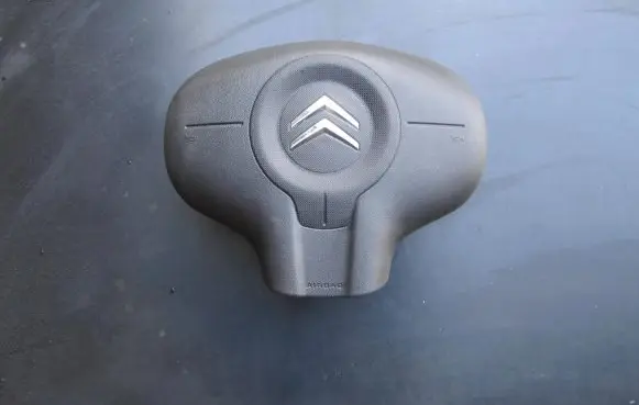 Citroen C3 Picasso Steering wheel airbag 96787709ZD 5ATU2H0301890C 2224524