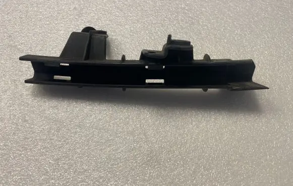 BMW X5 E70 Rear door windshield rail 51357185219