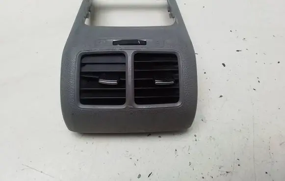 Volkswagen Golf V Rear air vent grill 1K0819203