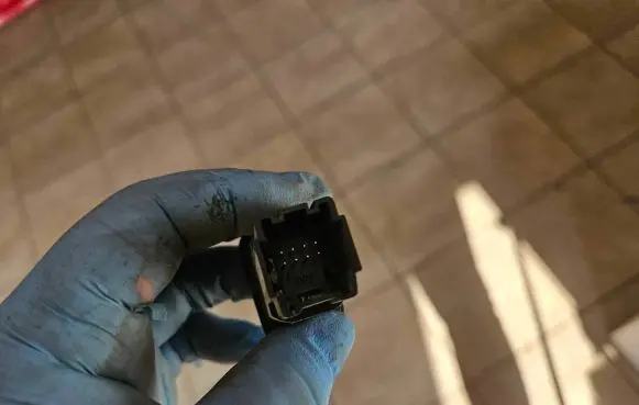 Chevrolet Volt I Engine start stop button switch 20795321 22020MR0N