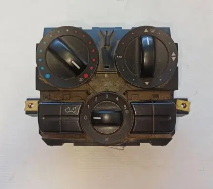 Mercedes-Benz Vito Viano W639 Climate control unit A6398301185kz 5HB00851100 A6398301185