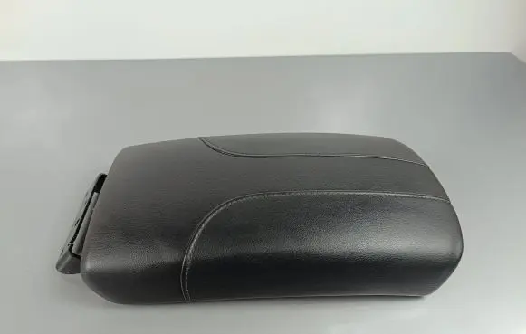 Nissan X-Trail T32 Armrest