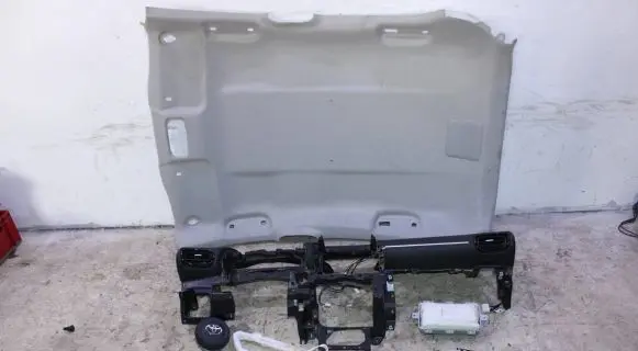 Toyota Yaris XP210 Dashboard