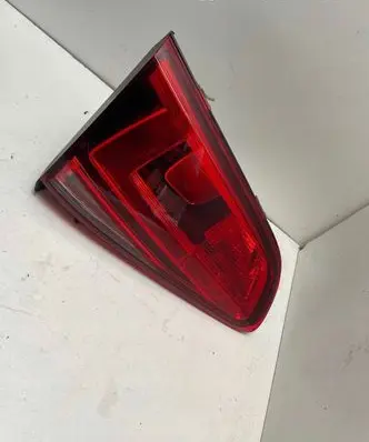 Volkswagen Golf VII Tailgate rear/tail lights 5G0945093AE