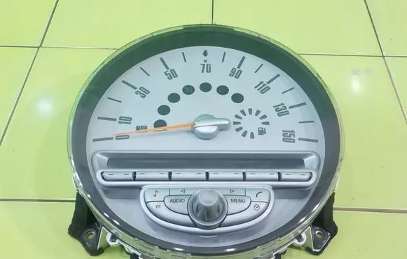 Mini One - Cooper Clubman R55 Speedometer (instrument cluster) 9136196