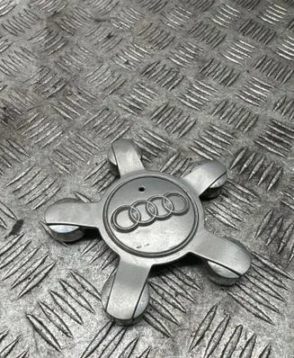 Audi A6 S6 C6 4F Original wheel cap 8R0601165