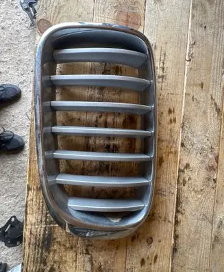 BMW X3 F25 Front bumper upper radiator grill 7210725 7237421