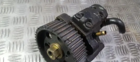 Alfa Romeo 156 Fuel injection high pressure pump 46452570 B757 46452570B757