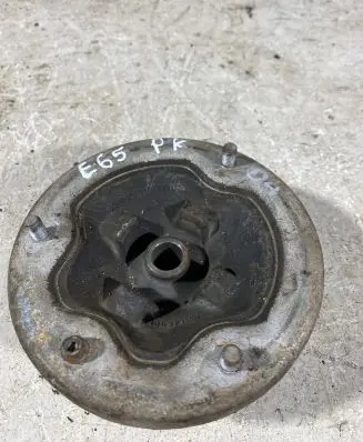 BMW 7 E65 E66 Coil spring mount 6753966