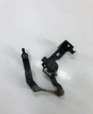 Toyota C-HR I Headlight/headlamp level sensor A0417471 6H2621