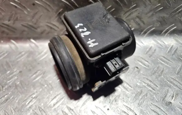 Mazda Xedos 9 Mass air flow meter E5T51271