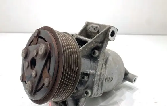 Nissan Juke I F15 Air conditioning (A/C) compressor (pump) 926003PU7A