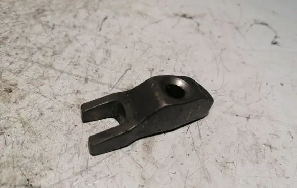 Hyundai i30 Fuel Injector clamp holder Does Not Apply