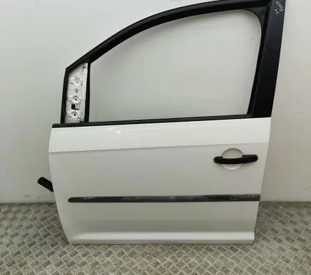 Volkswagen Caddy Front door 2K5831055