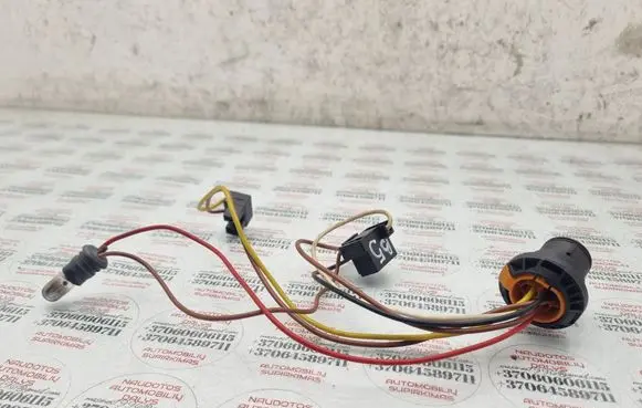Volkswagen PASSAT B5 Headlight/headlamp wiring loom/harness 