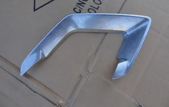 Peugeot 3008 I Front door window/glass frame 98047128VV
