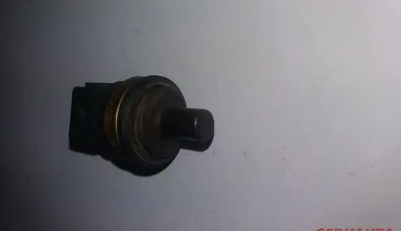 Audi A4 S4 B5 8D Coolant temperature sensor 