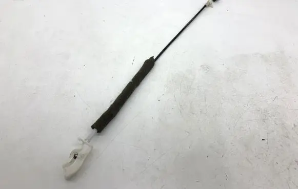 BMW 3 E46 Front door cable line 8213797