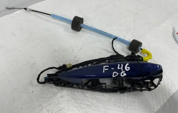 BMW 2 F46 Rear door exterior handle 7401210
