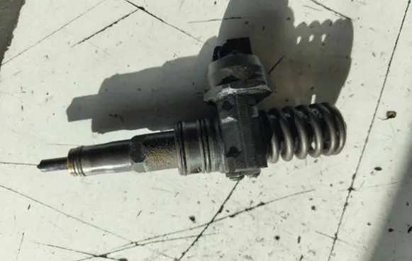 Audi A3 S3 8L Fuel injector 038130073AG
