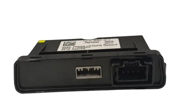 Tesla Model S Tailgate/trunk control unit/module 100751100A P0752P03B 20221479