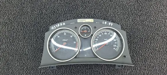 Opel Astra H Speedometer (instrument cluster) 13172012RC