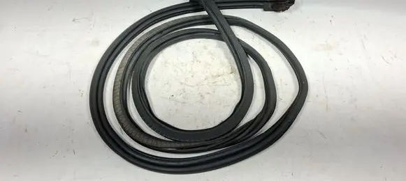 Citroen Berlingo Rear door rubber seal (on body) 