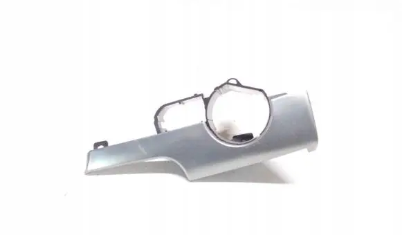 Dashboard glove box trim
