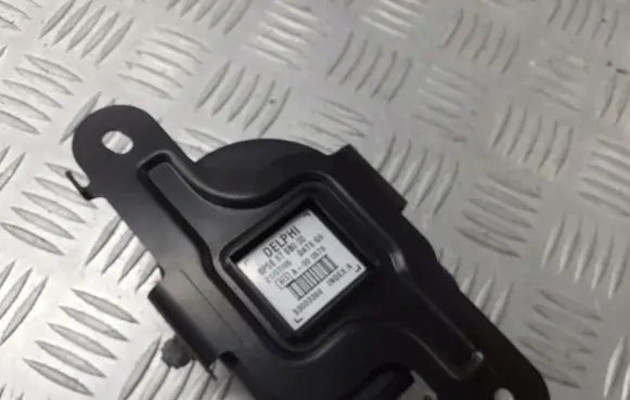 Mazda 5 Alarm system siren BP5E67SB000