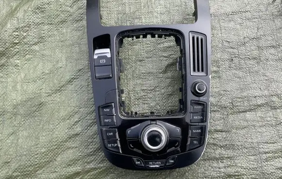Audi A4 S4 B8 8K Head unit multimedia control 8T0919609 900252440001 000075115