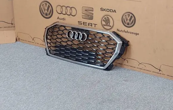 Audi Q3 F3 Front bumper upper radiator grill 83F853651BRN4 83F853651B 83F853651C